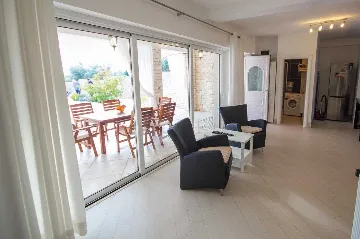 Umag Villa with Swimming Pool for 10