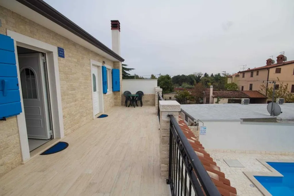 Umag Villa with Swimming Pool for 10