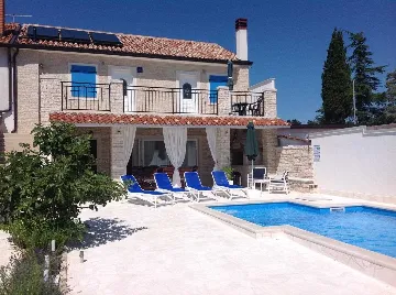 Umag Villa with Swimming Pool for 10