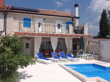 Umag Villa with Swimming Pool for 10