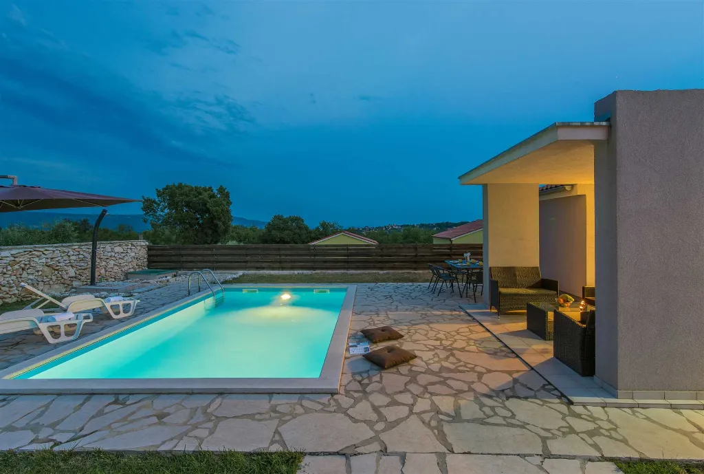 Rakalj Villa for 6 Guests with Private Heated Pool