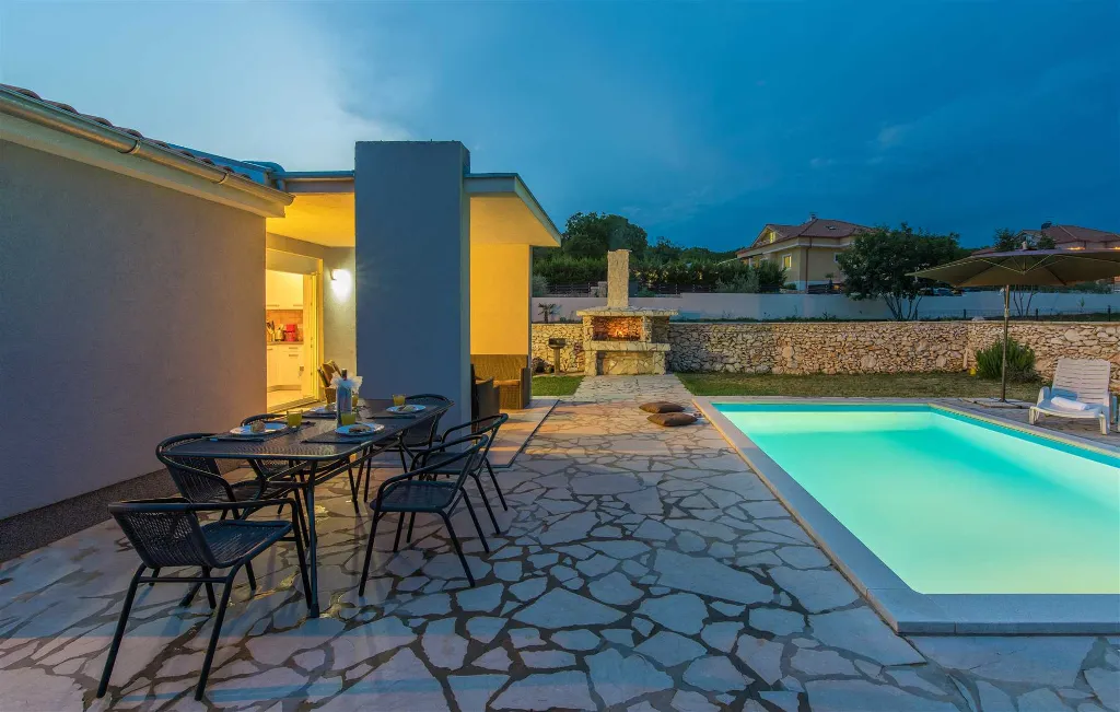 Rakalj Villa for 6 Guests with Private Heated Pool