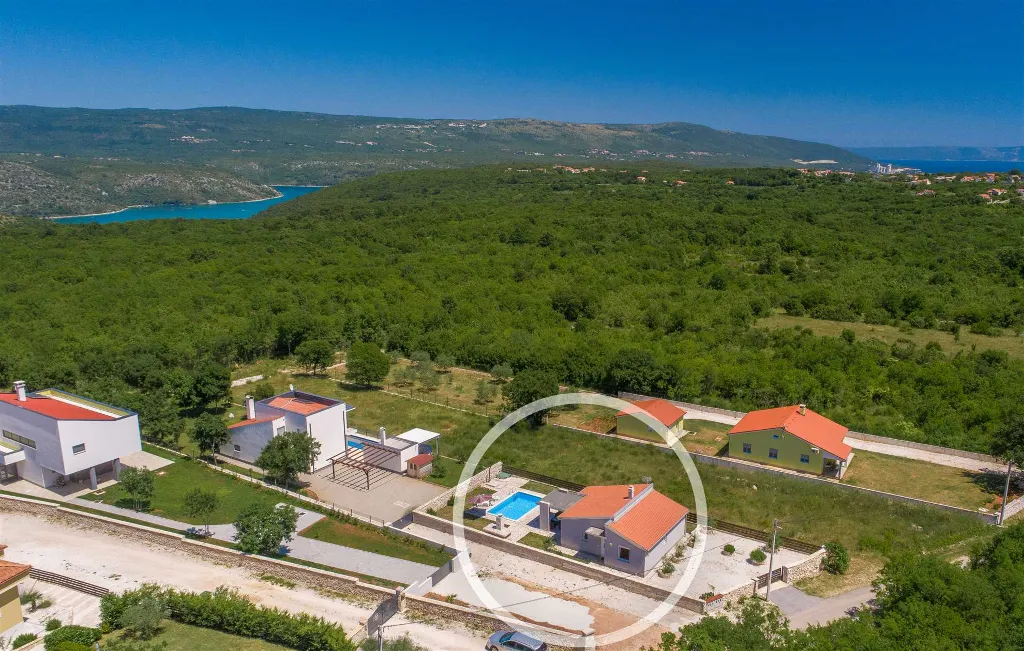 Rakalj Villa for 6 Guests with Private Heated Pool