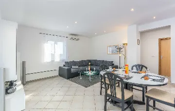 Rakalj Villa for 6 Guests with Private Heated Pool