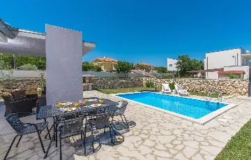 Rakalj Villa for 6 Guests with Private Heated Pool