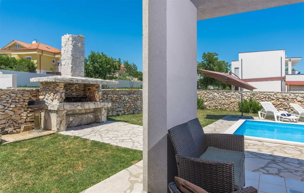 Rakalj Villa for 6 Guests with Private Heated Pool
