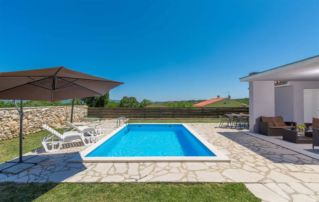 Rakalj Villa for 6 Guests with Private Heated Pool