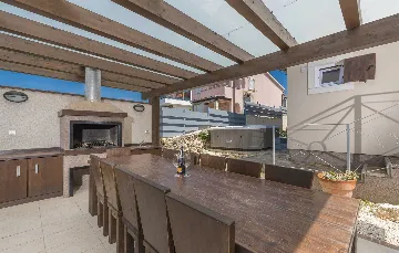 Villa in Premantura for Up to 16 Guests