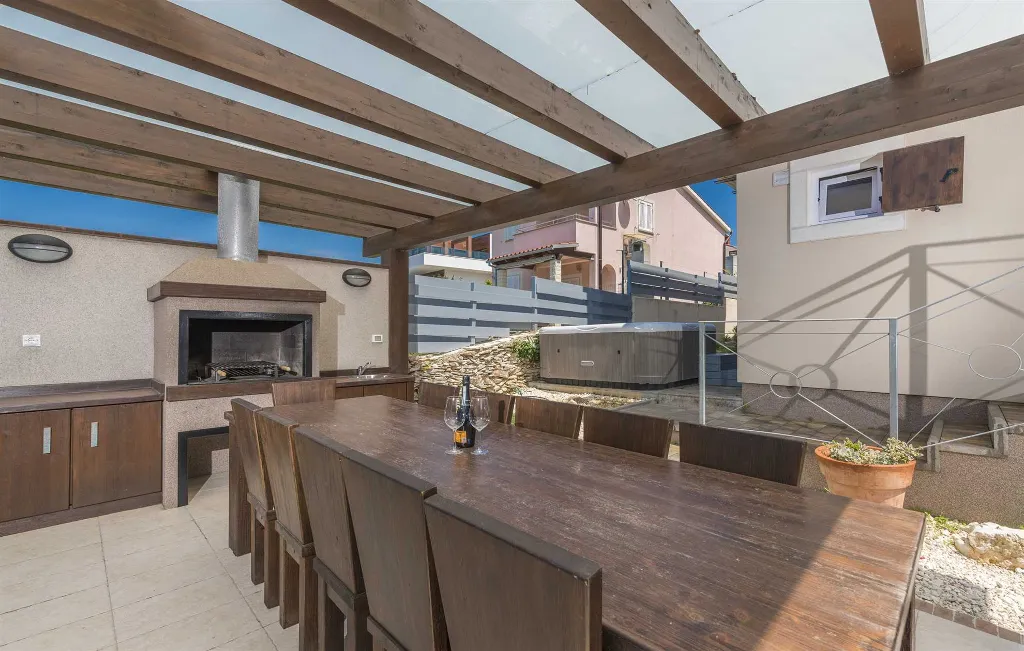 Villa in Premantura for Up to 16 Guests