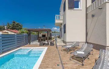 Villa in Premantura for Up to 16 Guests