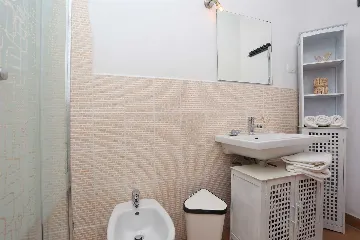 Villa with Oval Pool in Ripenda Verbanci, Croatia