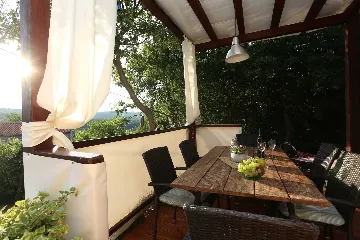 Villa with Oval Pool in Ripenda Verbanci, Croatia