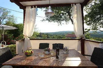 Villa with Oval Pool in Ripenda Verbanci, Croatia