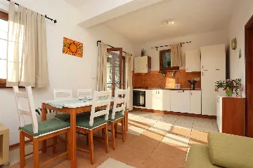 Villa with Oval Pool in Ripenda Verbanci, Croatia