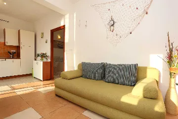 Villa with Oval Pool in Ripenda Verbanci, Croatia