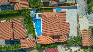 3-Bedroom Villa in Žbandaj for Up to 7 Guests