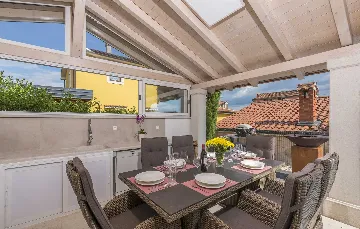 3-Bedroom Villa in Žbandaj for Up to 7 Guests