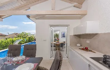 3-Bedroom Villa in Žbandaj for Up to 7 Guests