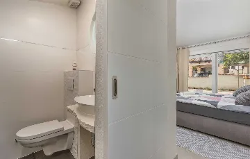 3-Bedroom Villa in Žbandaj for Up to 7 Guests