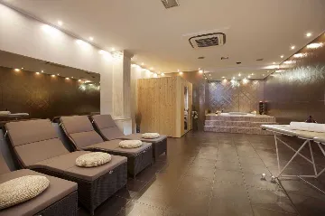 Villa with Private Pool in Karojba