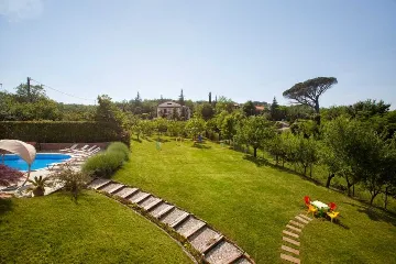 Villa with Private Pool in Karojba