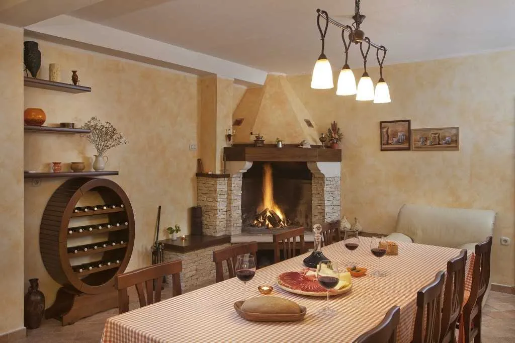 Villa with Private Pool in Karojba