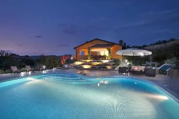 Villa with Private Pool in Karojba