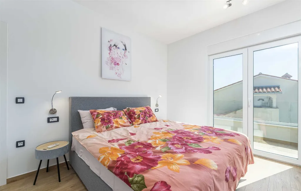 Pula Semi-Detached Villa with Private Pool