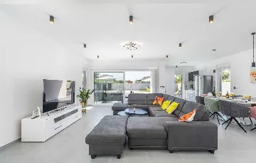 Pula Semi-Detached Villa with Private Pool