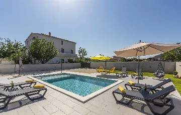 Pula Semi-Detached Villa with Private Pool