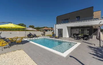 Pula Semi-Detached Villa with Private Pool