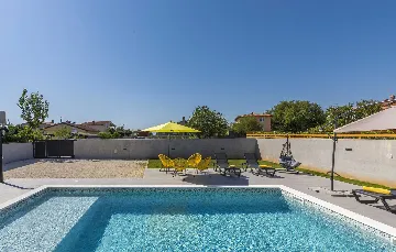Pula Semi-Detached Villa with Private Pool