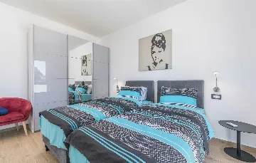 Semi-Detached Villa for 8 Guests in Pula