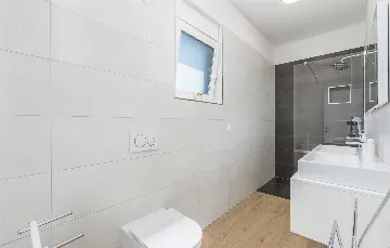 Semi-Detached Villa for 8 Guests in Pula