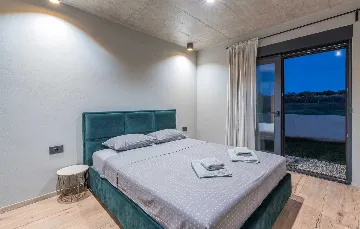 Modern Villa with Private Pool in Peroj