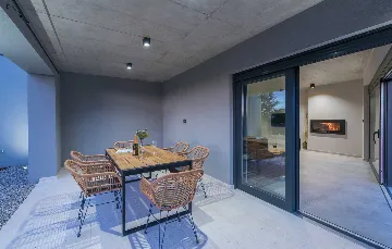 Modern Villa with Private Pool in Peroj