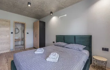 Modern Villa with Private Pool in Peroj