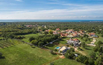 Modern Villa with Private Pool in Peroj