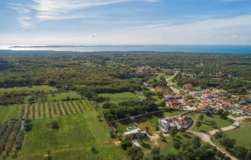 Modern Villa with Private Pool in Peroj