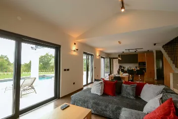 3-Bedroom Villa in Vranje Selo for 6 Guests