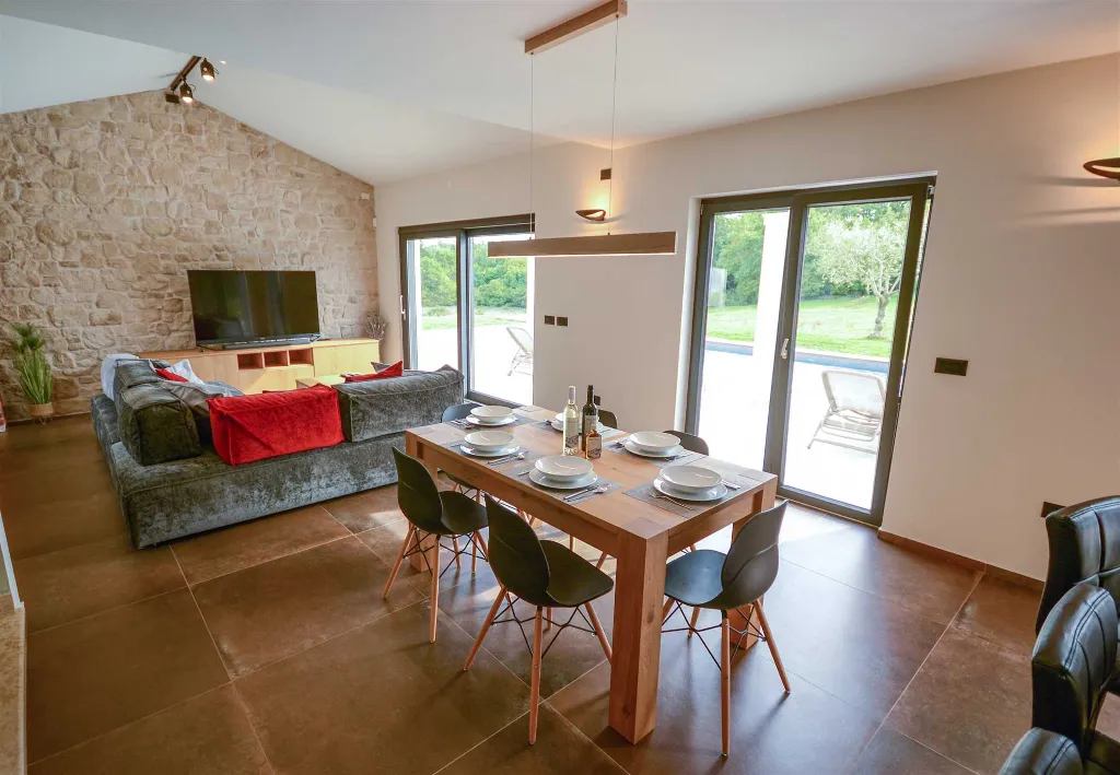 3-Bedroom Villa in Vranje Selo for 6 Guests