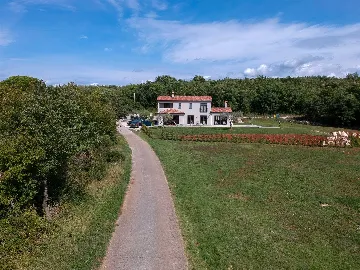3-Bedroom Villa in Vranje Selo for 6 Guests