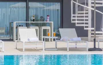 Kaštelir Villa for Up to 10 Guests