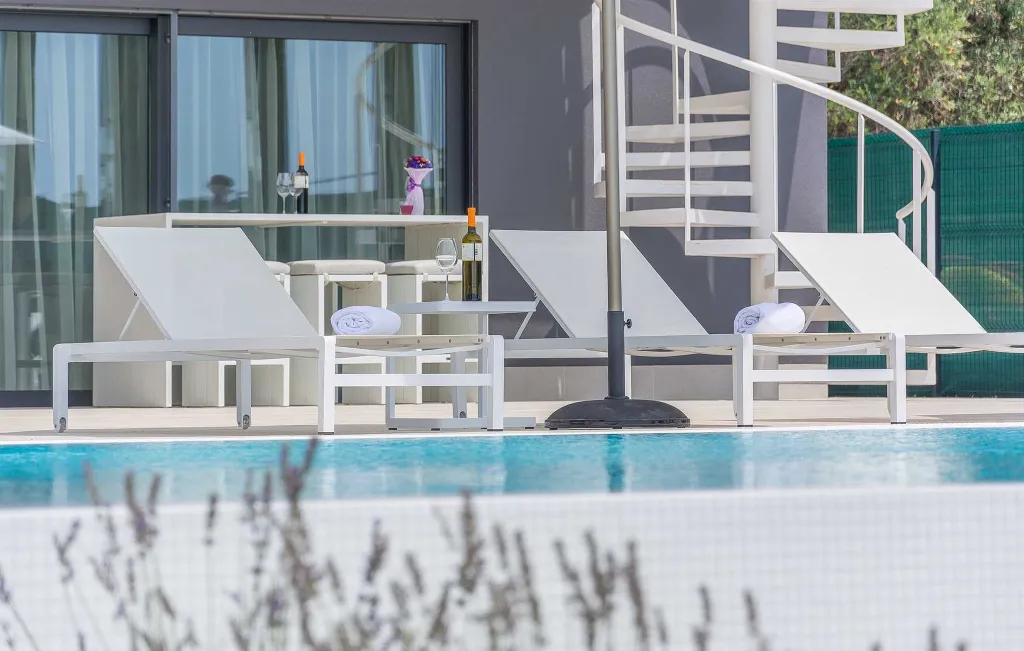 Kaštelir Villa for Up to 10 Guests