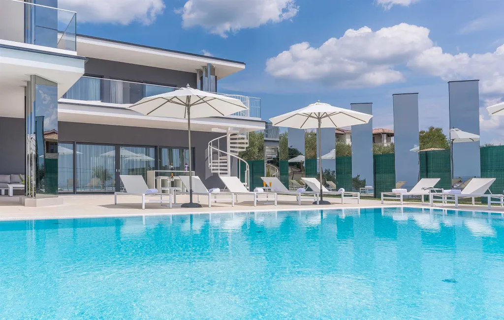 Kaštelir Villa for Up to 10 Guests