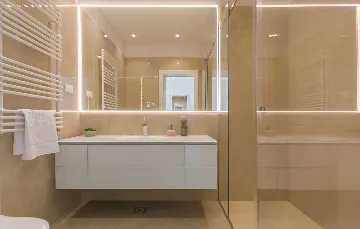 Kaštelir Villa for Up to 10 Guests