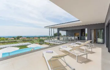 Kaštelir Villa for Up to 10 Guests