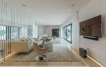 Kaštelir Villa for Up to 10 Guests