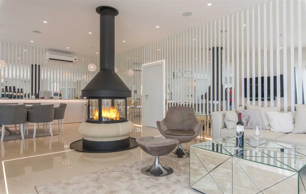 Kaštelir Villa for Up to 10 Guests