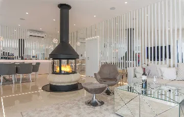 Kaštelir Villa for Up to 10 Guests